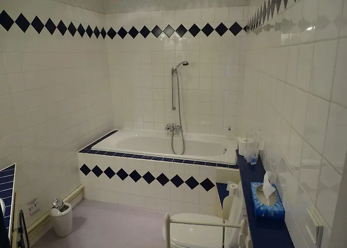 La Maison Blanche Bed & Breakfast 3*